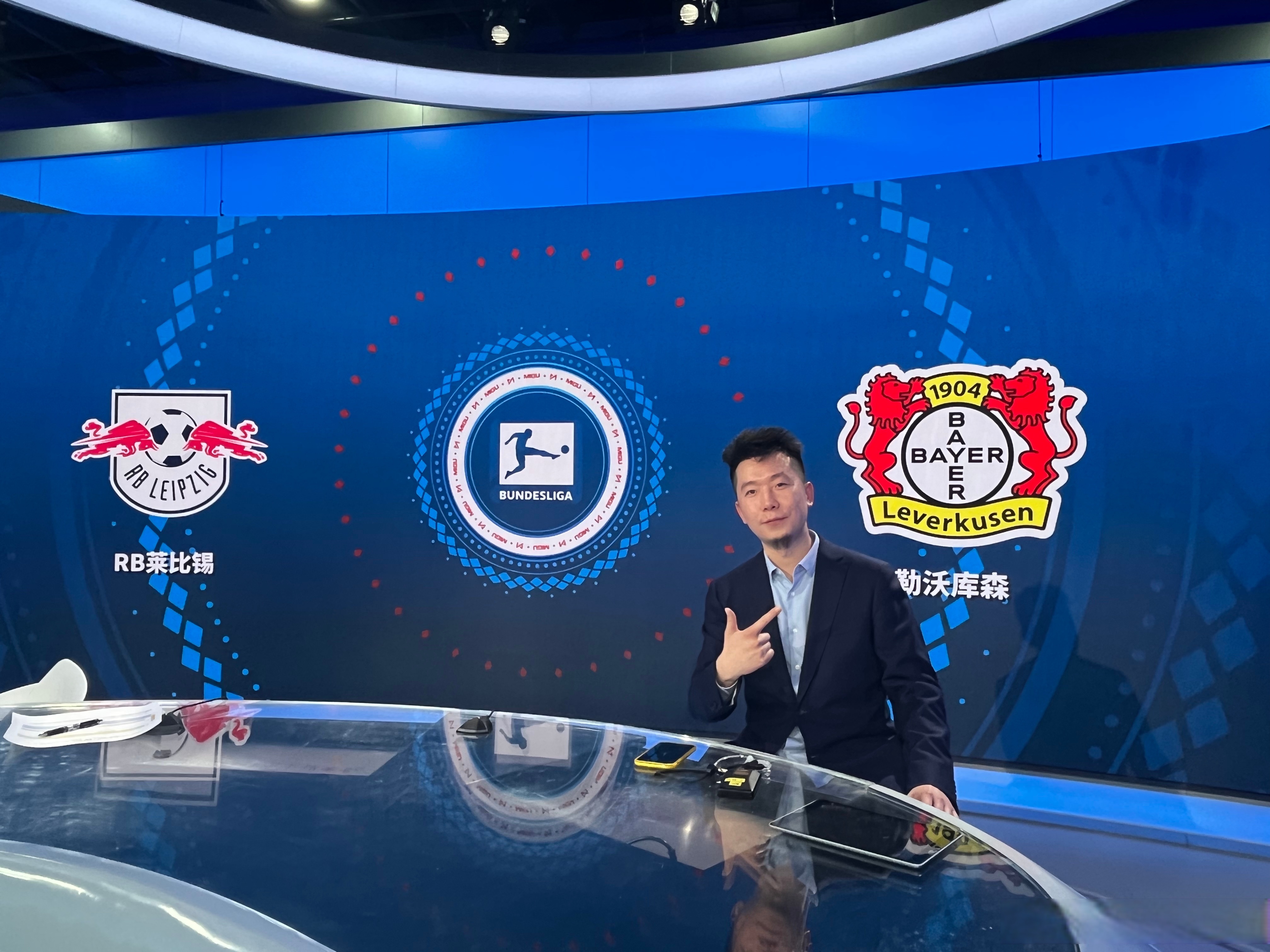  勒沃库森主教练阿隆索简介 