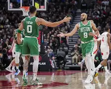 关于Scout巅峰对决,塔图姆与40激战RNG分钟,连败胜负难料!的信息 关于Scout巅峰对决,塔图姆与40激战RNG分钟,连败胜负难料!的信息